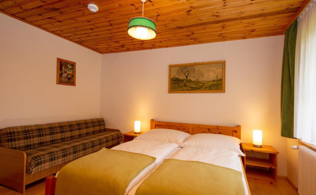 Villa Biobauernhof Spieszschweiger Sankt Nikolai im Sölktal Habitación foto